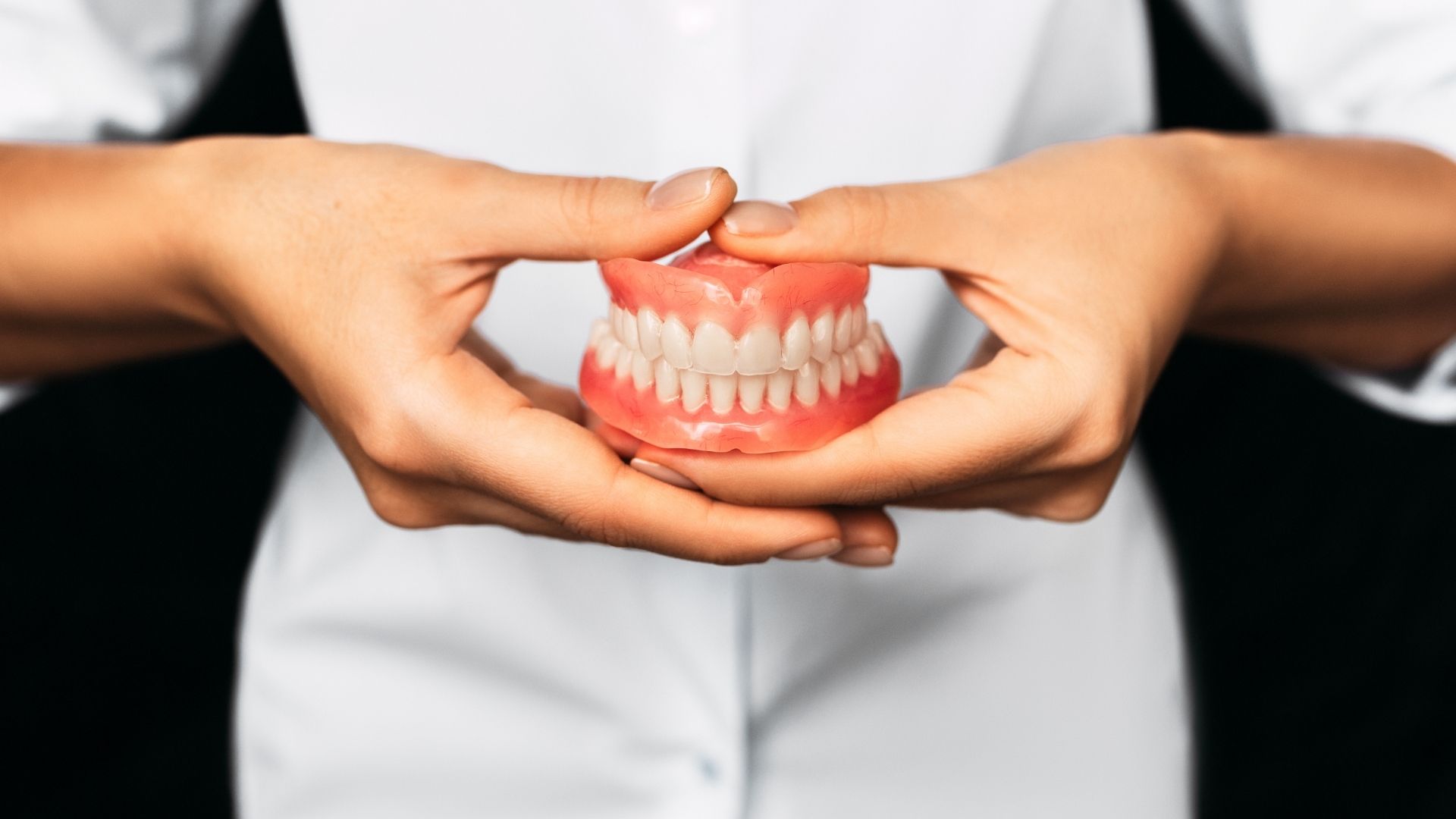 removable complete dentures in noida